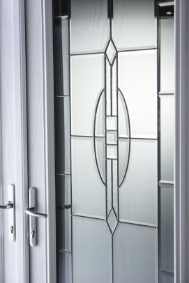 Textured bevelled glass